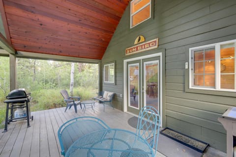 Ski, Hike, Relax By Water Rustic McCall Tiny Home House in McCall