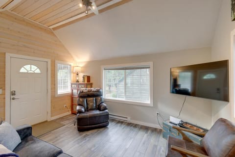 Near Payette Lake! Cabin with Outdoor Space Cabin in McCall