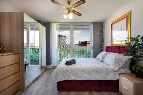 Bed, View (from property/room), Balcony/Terrace, Photo of the whole room, Bedroom, towels