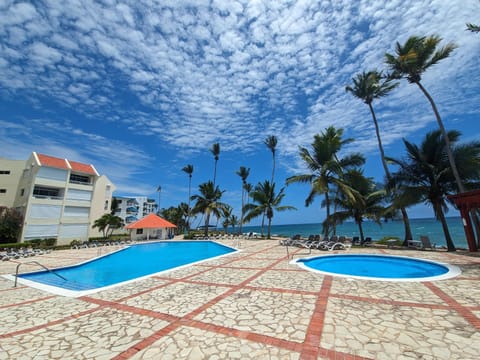 Day, Natural landscape, Pool view, Sea view, Swimming pool