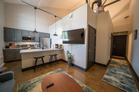 New 1 Bedroom Apartment Near Brewery - River - Downtown Apartment in Shenandoah Valley