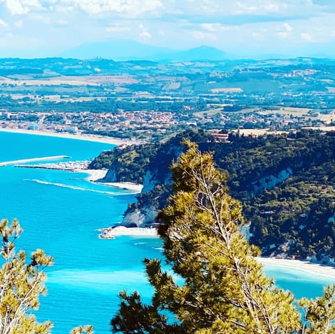 Nearby landmark, Day, Natural landscape, Bird's eye view, Beach, Sea view