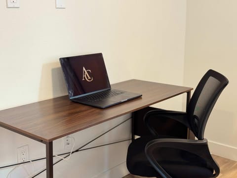 TV and multimedia, Business facilities, internet