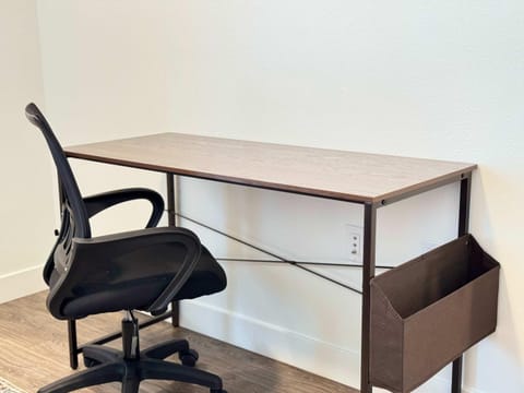 TV and multimedia, Business facilities, internet