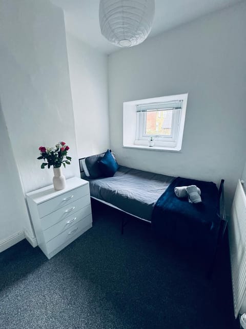 Holly Terrace - 2 Bedrooms - Sleeps 3 House in Copeland District