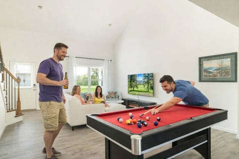 Southern Comfort- Knoxville Family Getaway House in Oak Ridge