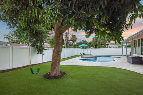 Azure Hideaway w Private Heated Pool, 8 Min to St Pete Beach House in St Petersburg