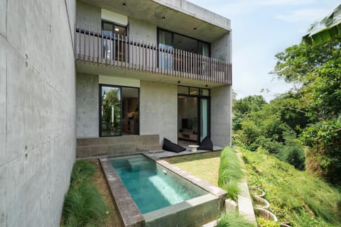 Property building, Pool view