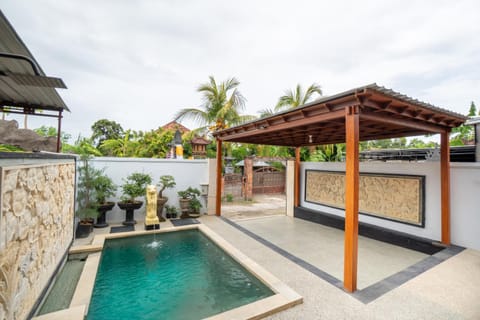 Property building, Day, View (from property/room), Balcony/Terrace, Pool view, Swimming pool, Swimming pool