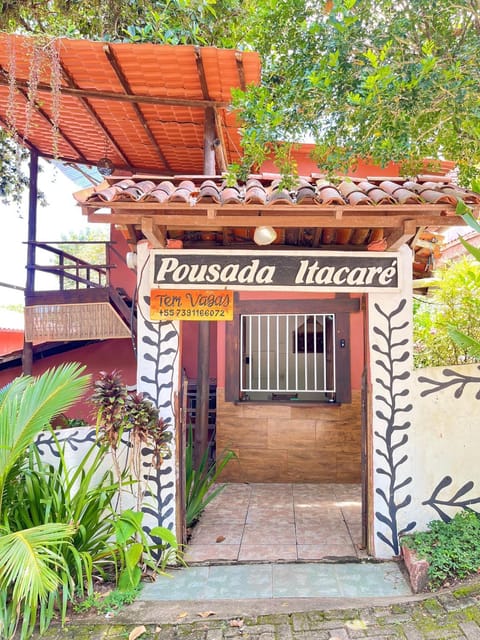 Property building, Facade/entrance, Day