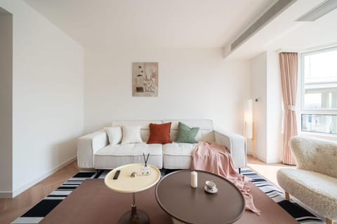 Living room, Photo of the whole room, Seating area
