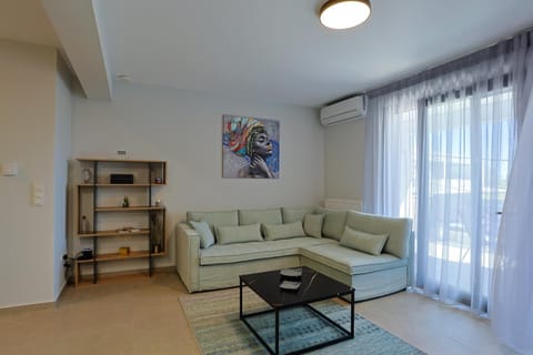 TV and multimedia, Living room, Seating area, air conditioner