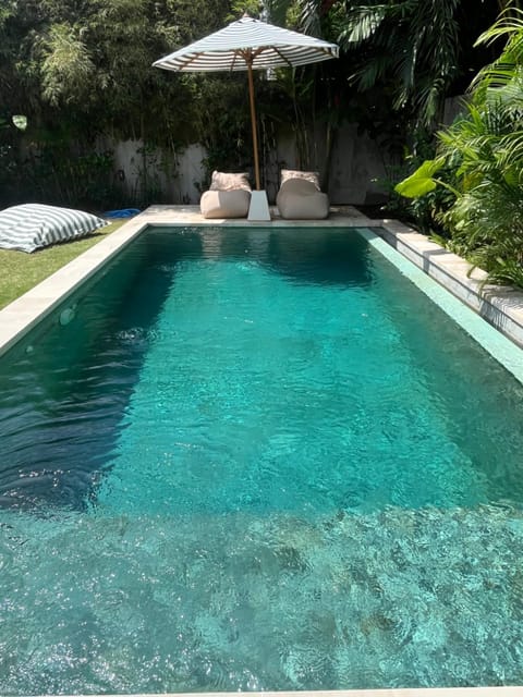 Garden, Pool view, Swimming pool, Swimming pool, sunbed