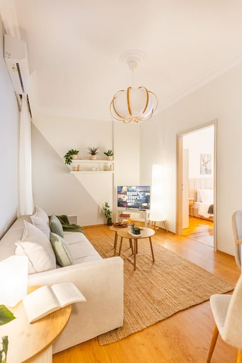 TV and multimedia, Living room, Decorative detail