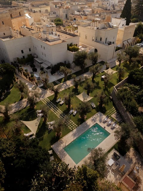 Natural landscape, Bird's eye view, City view, Pool view, Swimming pool, Location