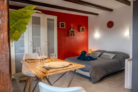 Dining area, Bedroom