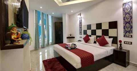 Living room, Bedroom