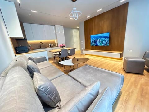 Communal lounge/ TV room, TV and multimedia, Living room, Seating area, Evening entertainment