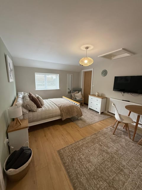 TV and multimedia, Living room, Bedroom