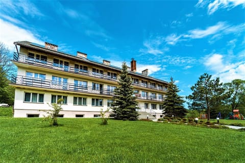 Property building, Off site, View (from property/room), Balcony/Terrace, Location