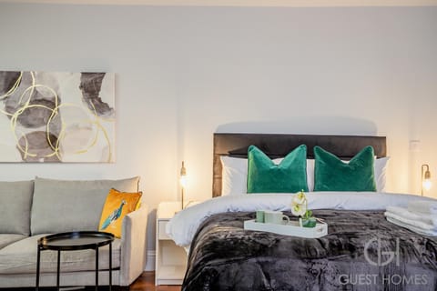 Guest Stays - Bridge Street Studio 1 Apartment in Evesham