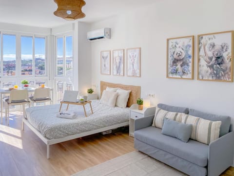 Communal lounge/ TV room, Living room, Dining area, Bedroom, air conditioner, air conditioner