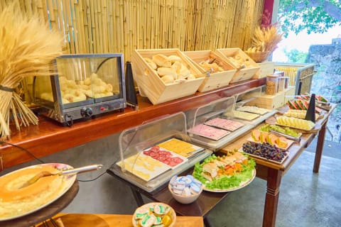 Breakfast, Continental breakfast, Buffet breakfast