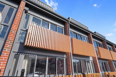 Property building, Balcony/Terrace