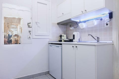 Modern Studio Stay in Trendy Kolonaki Apartment in Athens