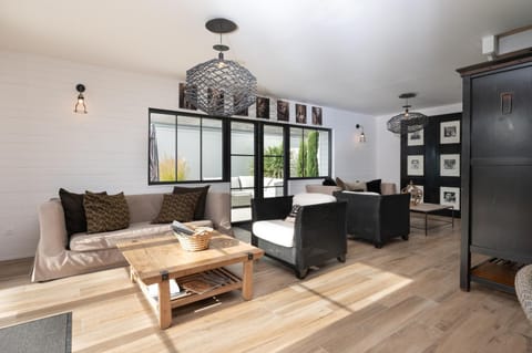Property building, Living room
