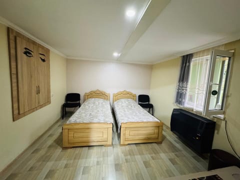 Bed, Living room, Photo of the whole room, Seating area, Bedroom