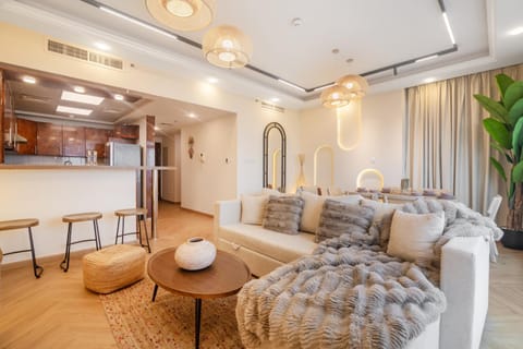 Luxury 5 Star Newly Furnished 3BR Apartment in Dubai Marina Apartment in Dubai