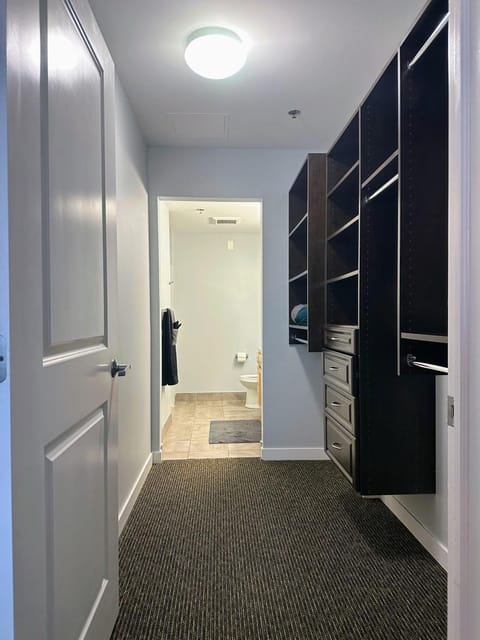 The Getaway On The Canal Apartment in Indianapolis