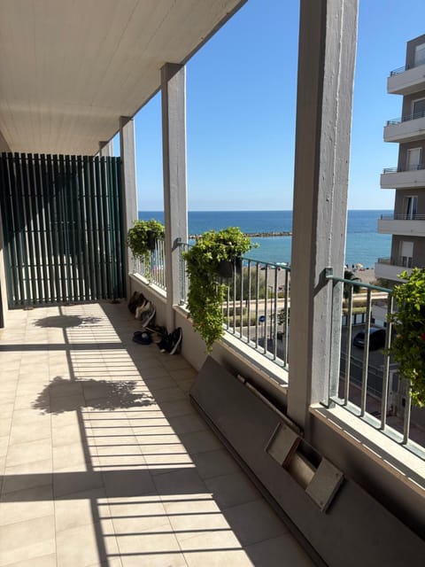 View (from property/room), Balcony/Terrace, Sea view