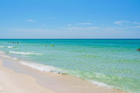 San De Luna #2 House in Pensacola Beach