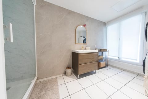 Loft Station Parking Video Projector near Tours Apartment in Tours