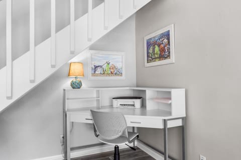 1672 Barbarosa Court House in Marco Island