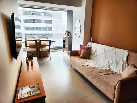 Communal lounge/ TV room, TV and multimedia, Living room, Seating area
