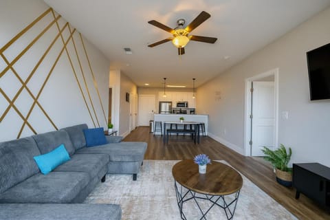 Across from UAB Spacious 2BR Retreat 3b Apartment in Vestavia Hills