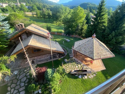 Alaska House - Yukon Room Apartment in Trentino-South Tyrol