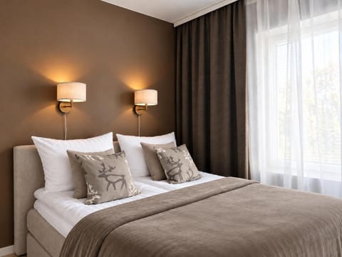 Bed, Bedroom