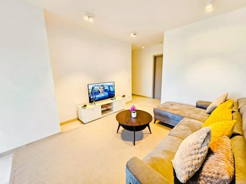 Elegant 3BR Retreat with terraces&parking Apartment in Luxembourg