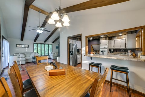 Dog-Friendly Kentucky Lake Home with Game Room! House in Kentucky