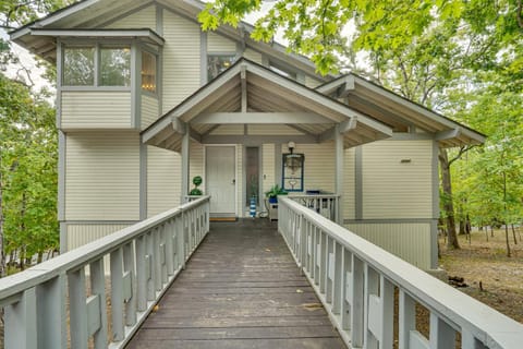 Margaritaville Lake Resort Home 1 Mi to Marina! House in Lake of the Ozarks