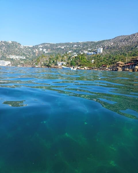 Casa Blanca Puerto Marqués 10 Apartment in Acapulco