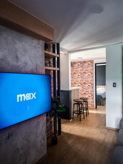 Communal lounge/ TV room, TV and multimedia, Living room