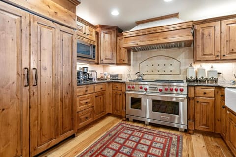 Grand Lodge - 3 Bedroom Deluxe #407 - Ski-in out condo Apartment in Park City