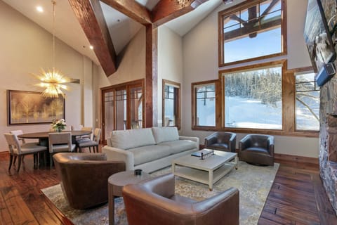 504 - Five Bedroom Penthouse Grand Lodge condo Apartment in Park City