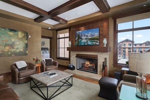 Flagstaff Lodge at Deer Valley Resort - Three Bedroom Residence #302 condo Apartment in Park City