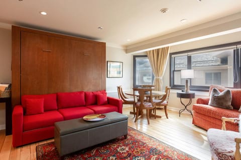 Royal Plaza at Deer Valley Resort - One Bedroom Condo with Hot Tub #301 condo Apartment in Deer Valley